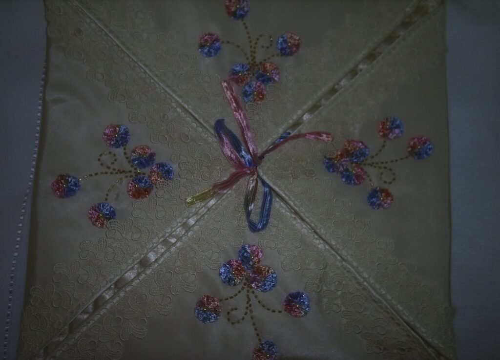 Kurdele Nakisi Ortu Hurcu