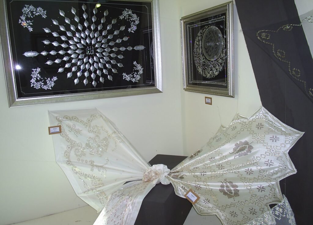 Feshane ismek sergisi tel kırma