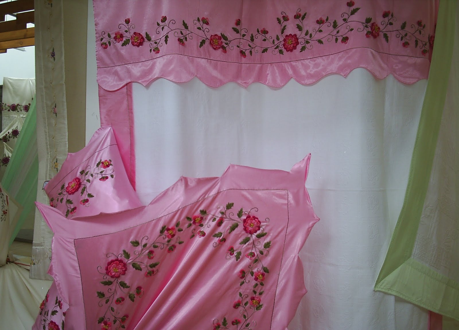 Kurdele Nakışı Pike Takımı 2