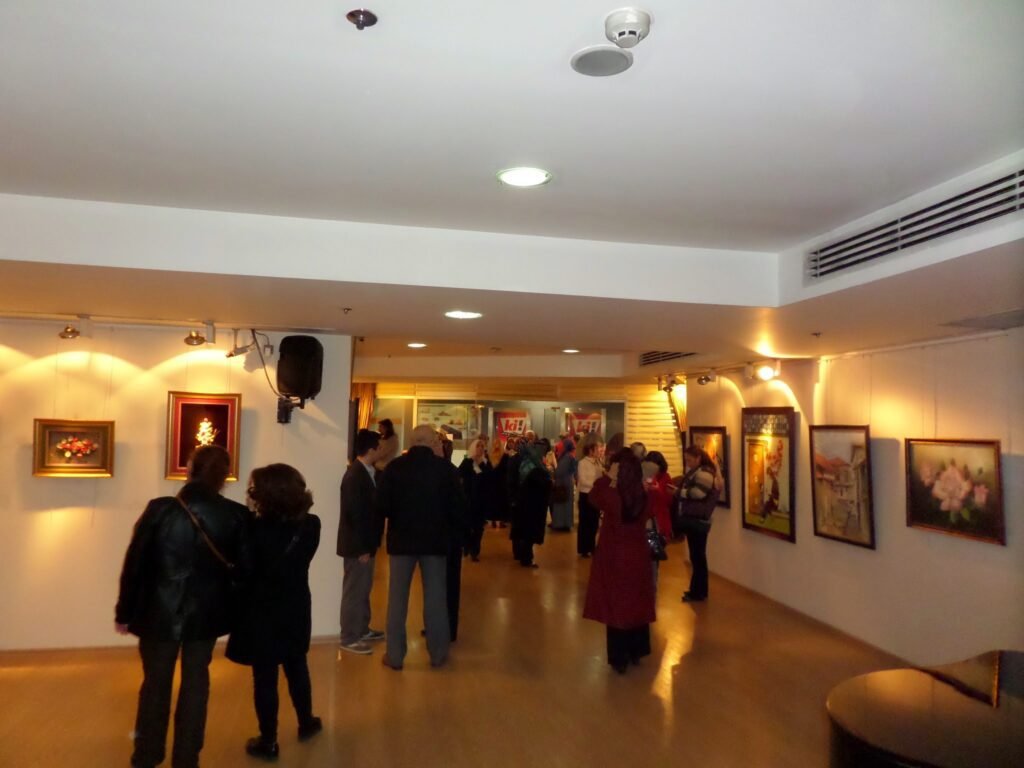 Gülümseyen Renklerden Farklı Güzellikler Sergim Açıldı!