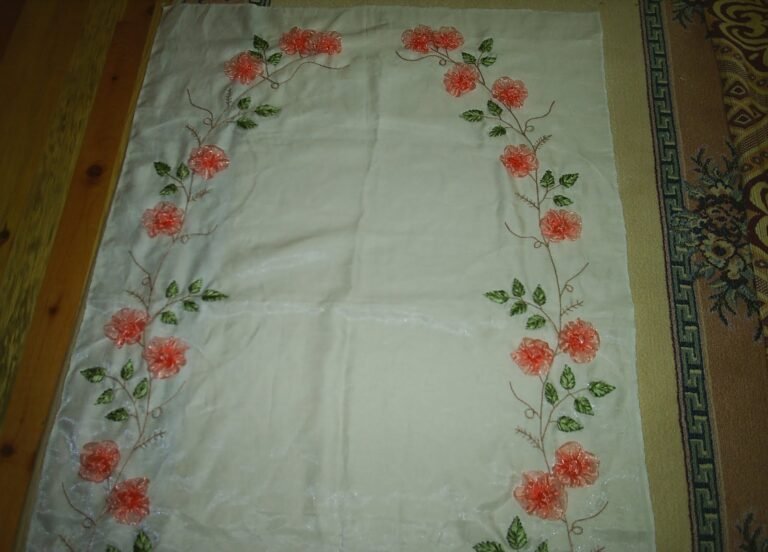 Kurdele nakışı seccade