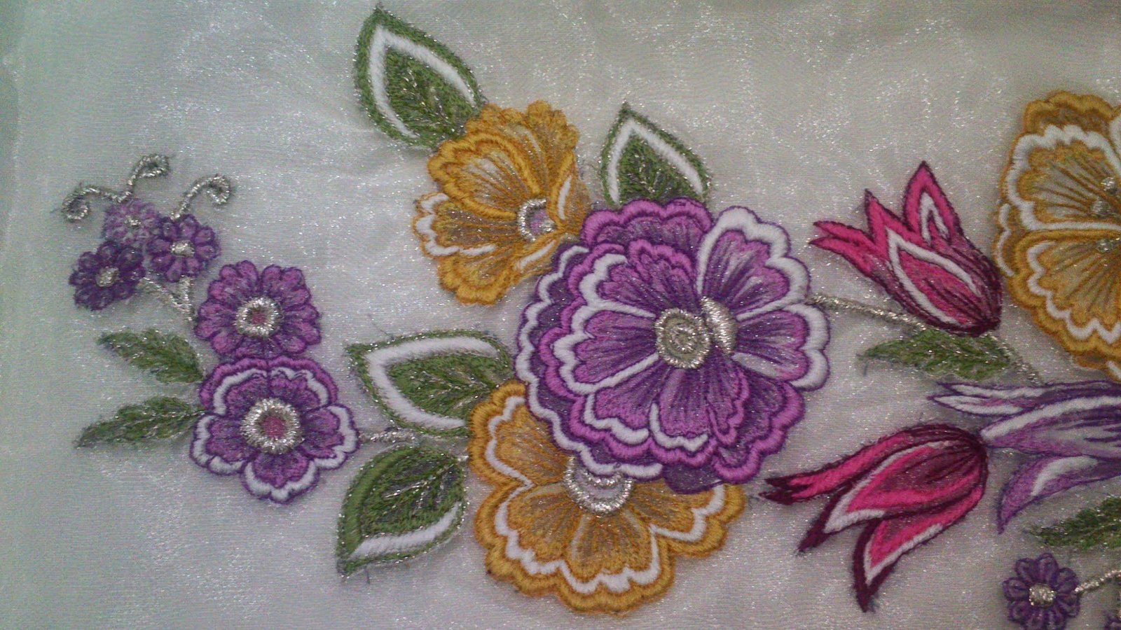 Makine Nakışı ile Yapılmış Gölge İşi Fotoğrafı