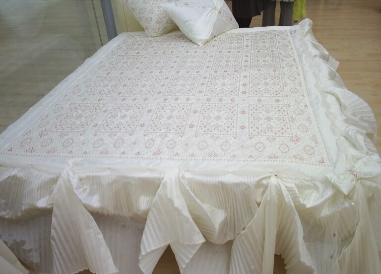 BUSMEK Tel Kırma Yatak Örtüsü