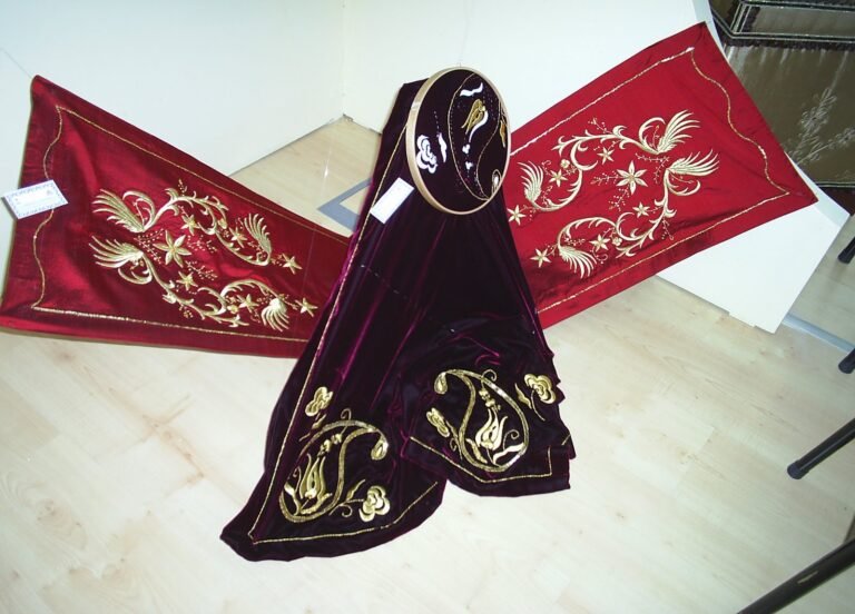 BUSMEK sergisinden maraş işi çalışmaları