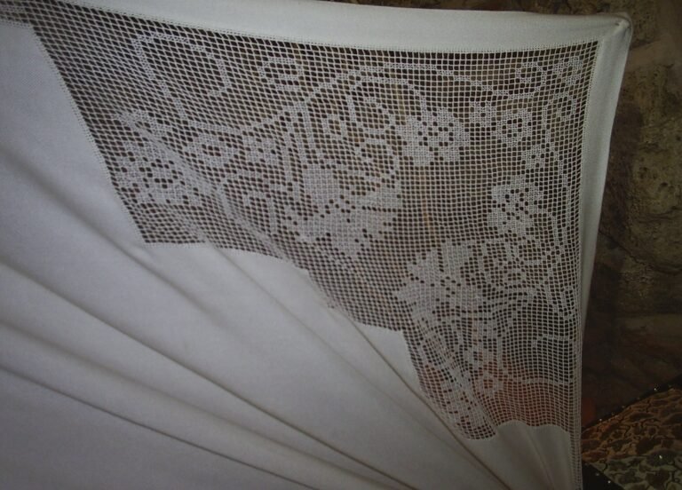 BUSMEK 3. Genel Sergisi – Masa Örtüsü