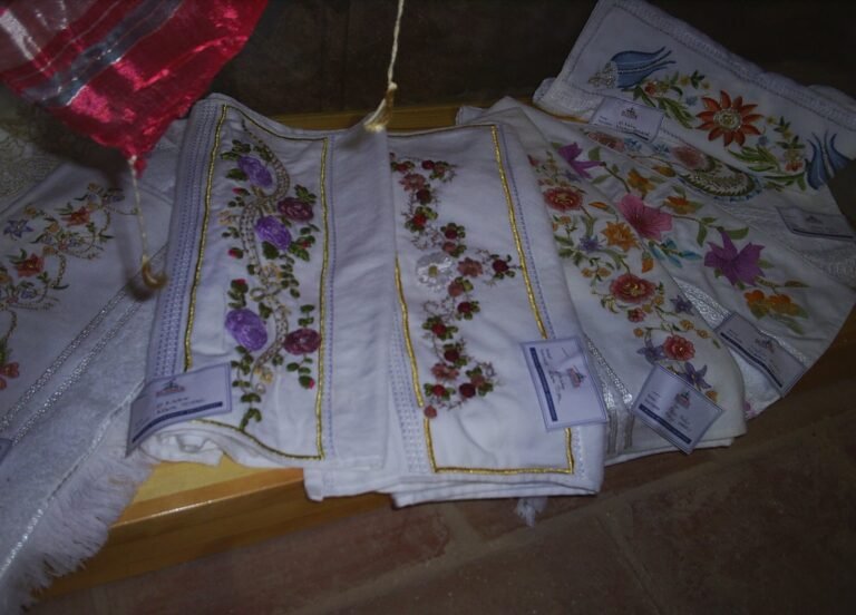 BUSMEK 3. Genel Sergisi – Nakışlı Havlular