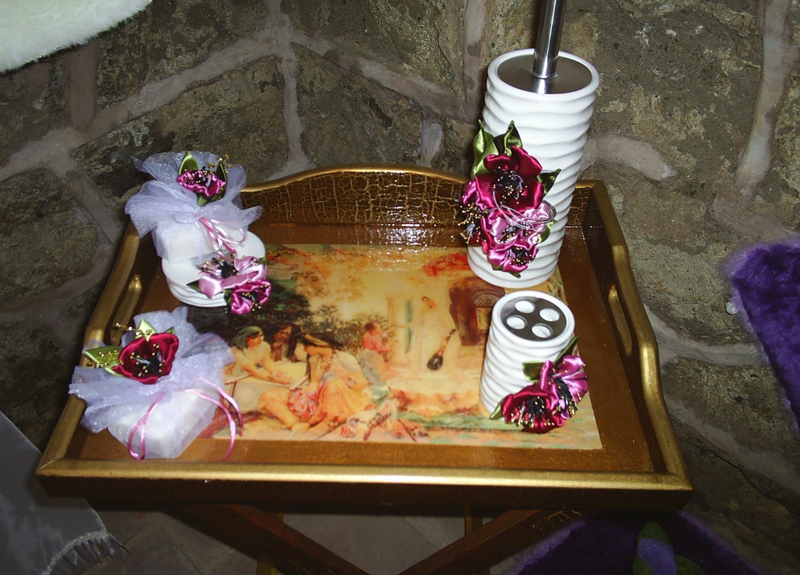 kurdele nakışı banyo takımı